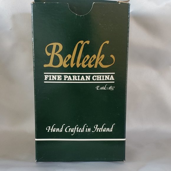 Belleek Kells 5" Vase - Picture 7 of 8